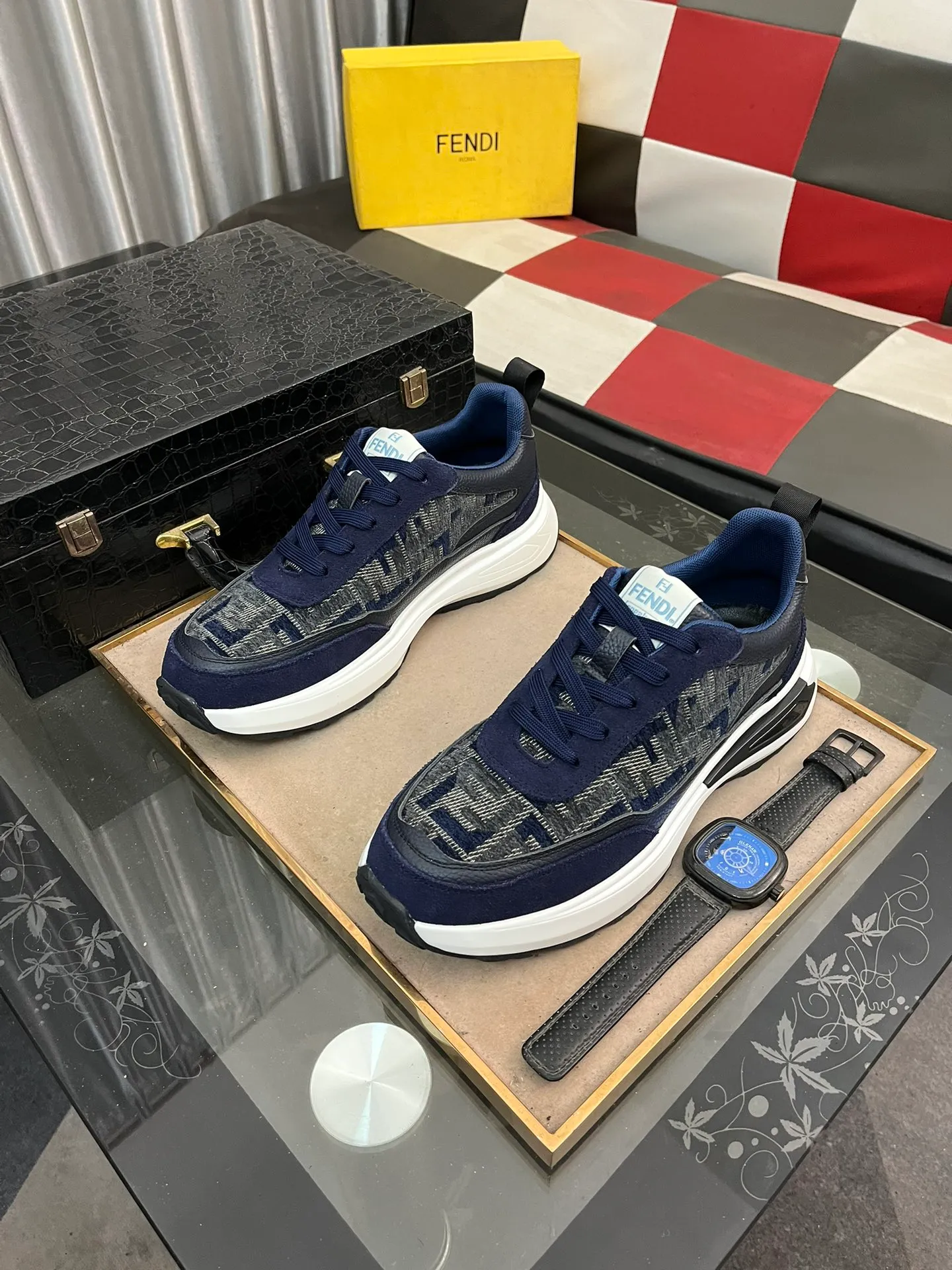 Men's Men's Shoes💰458⌚️⌚️[Fendi] Fendi's latest casual shoes for men! Available at counters simultaneously! Replica. The interior is made of top-grade sheepskin, and the original factory-supplied rubber outsole is used. Leading new fashion concepts. Matching code: 38-443️⃣Colors available